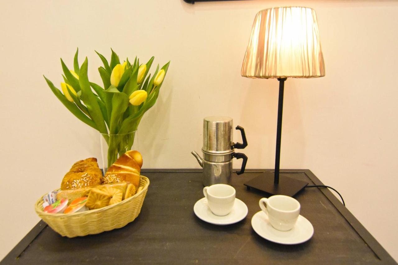 Ninarella Napoli Bed and Breakfast Buitenkant foto