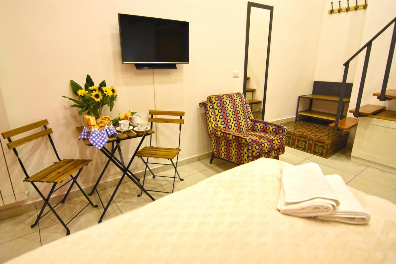 Ninarella Napoli Bed and Breakfast Buitenkant foto