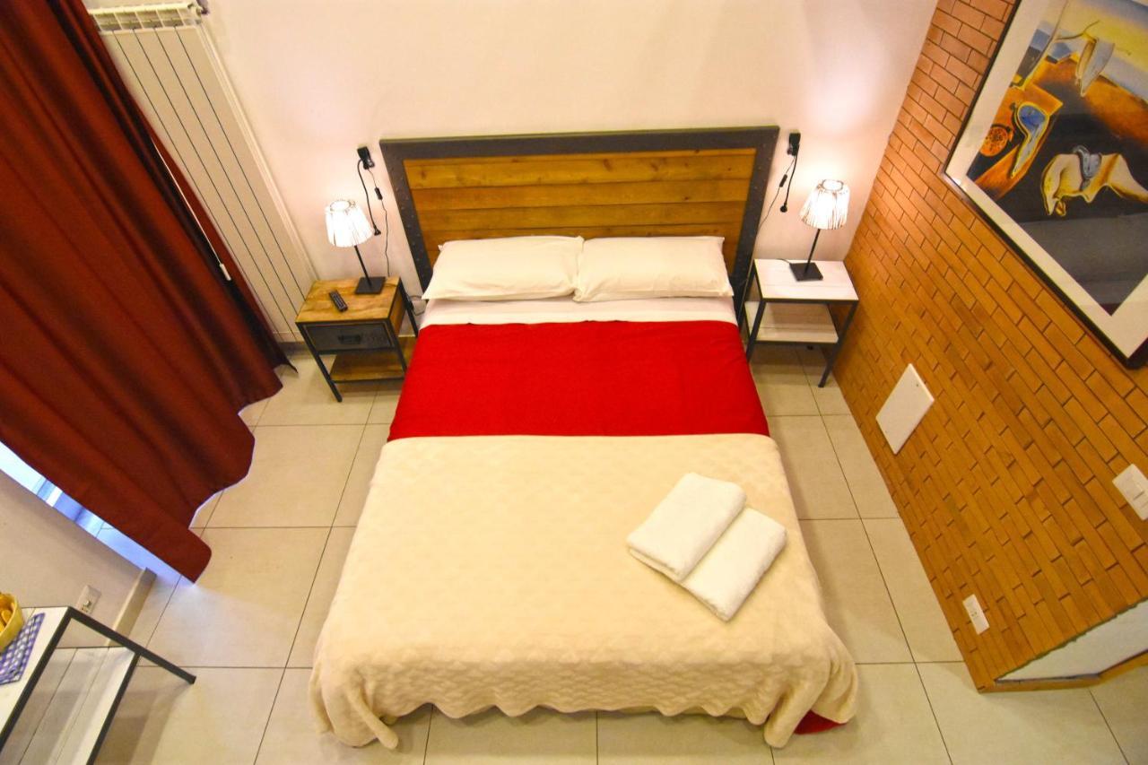 Ninarella Napoli Bed and Breakfast Buitenkant foto