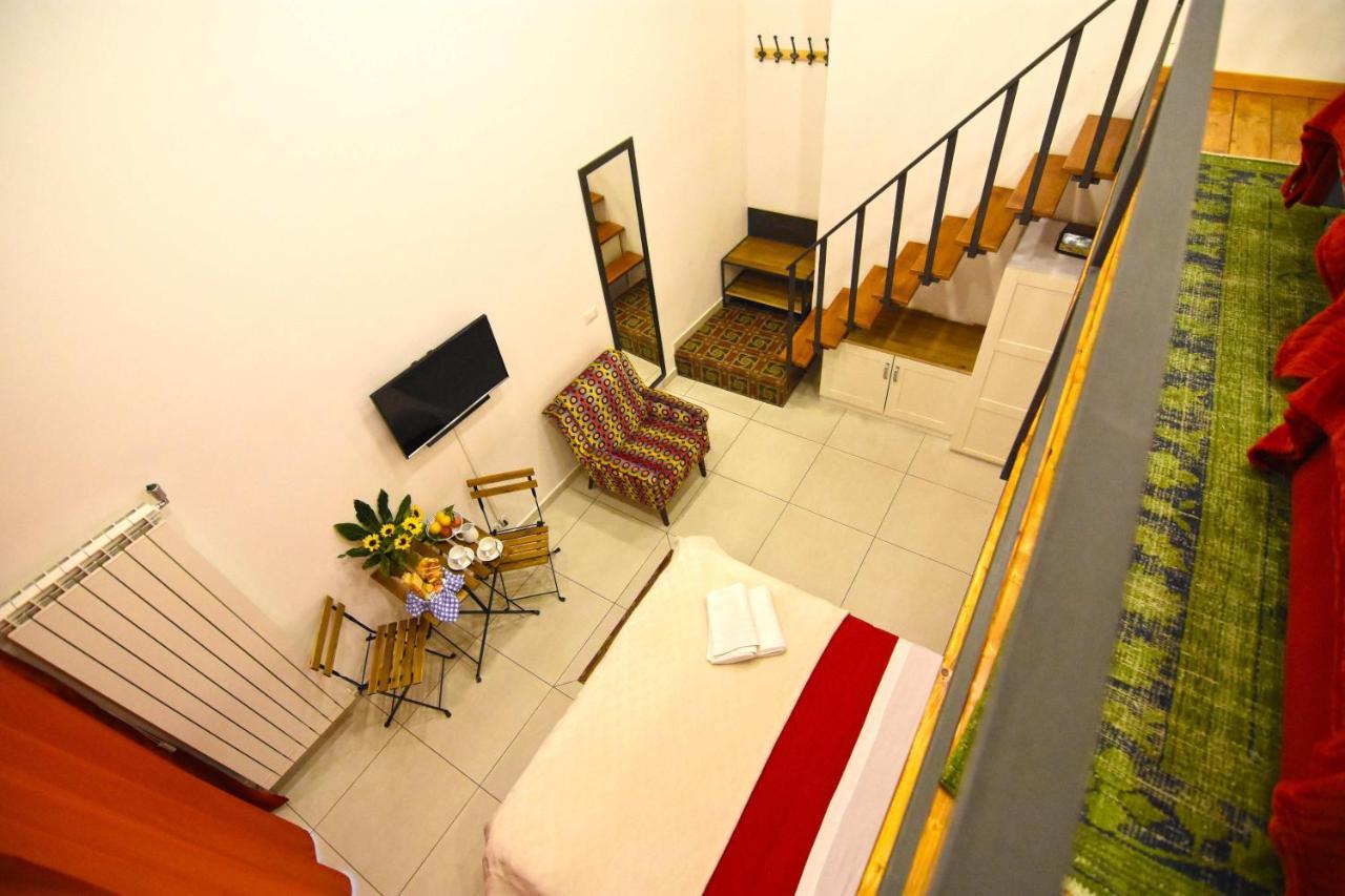 Ninarella Napoli Bed and Breakfast Buitenkant foto